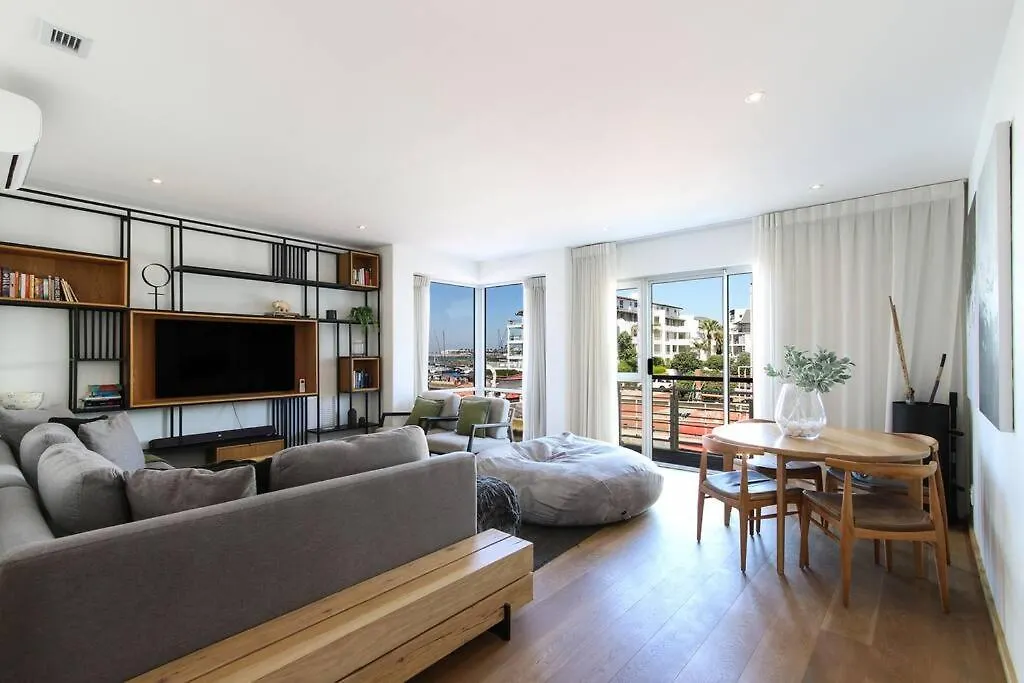 Spacious Sea Facing One Bedroom Apartment Cape Town 0*,  South Africa