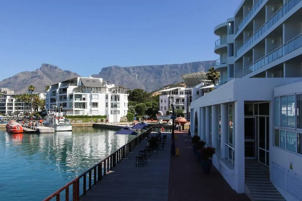 Spacious Sea Facing One Bedroom Apartment Cape Town