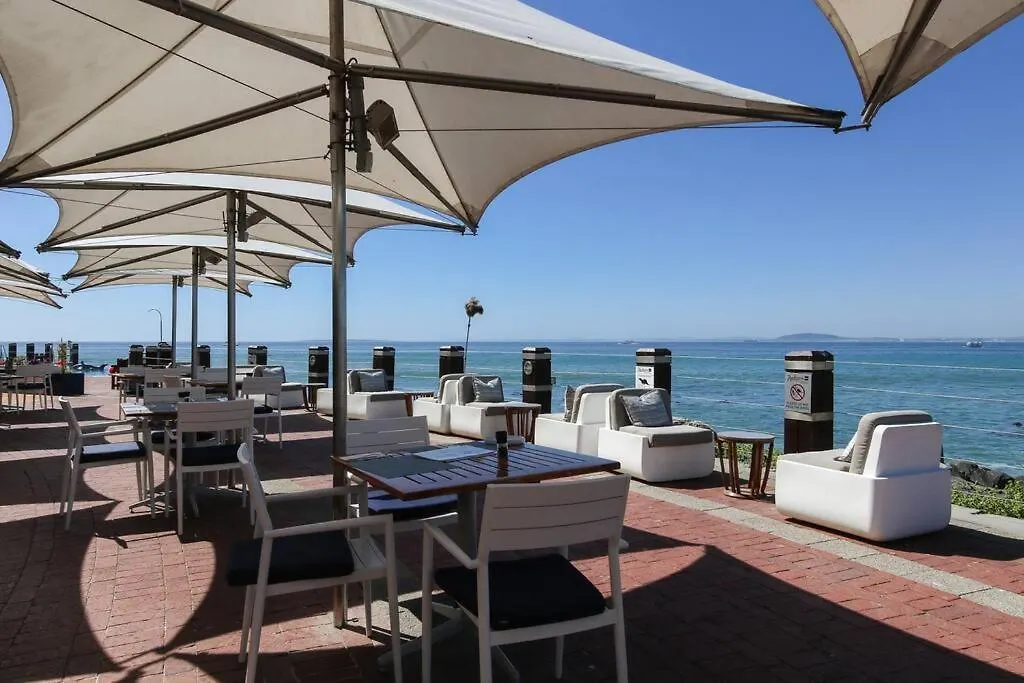 Spacious Sea Facing One Bedroom Apartment Cape Town 0*,  South Africa